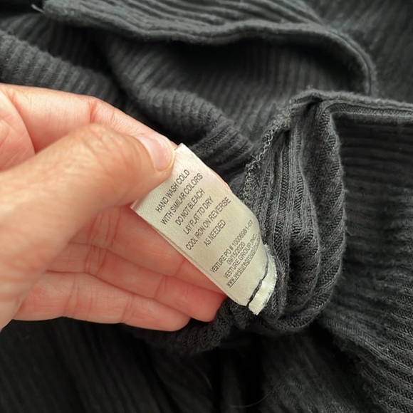 “Status By Chenault: Cowl Neck Long sleeve sweater size small” - Picture 5 of 7